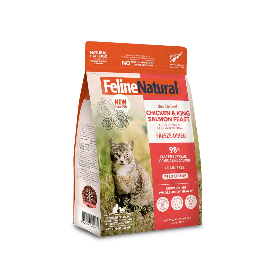 Feline Natural freeze-dried chicken and salmon cat food in a 70g bag with a natural ingredients focus