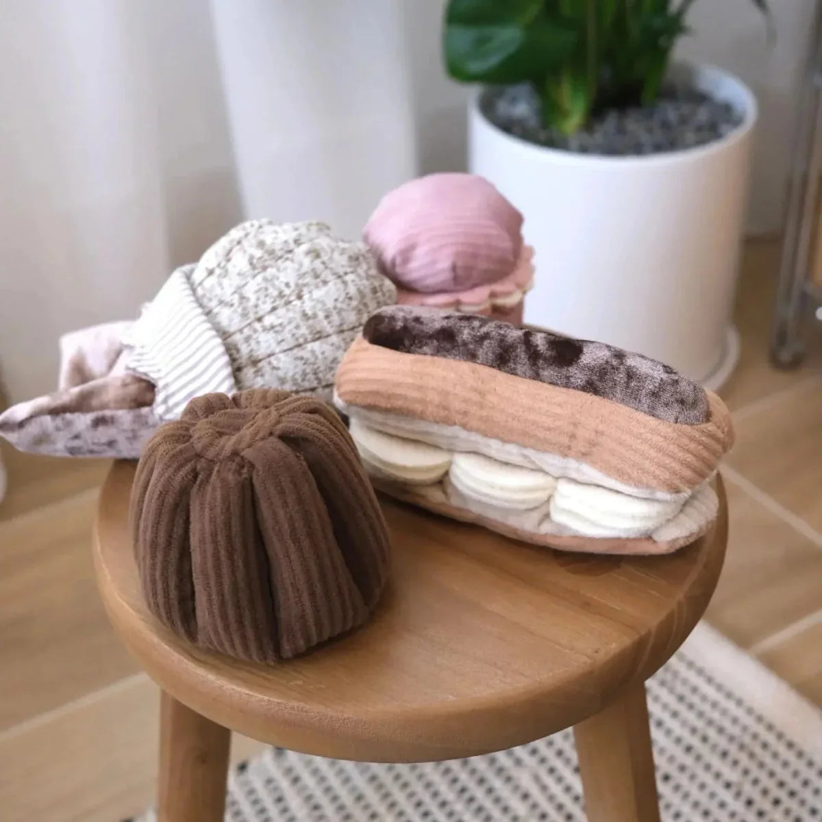 Lambwolf Collective Eclair Squeaky Interactive Dog Toys - Talis Us