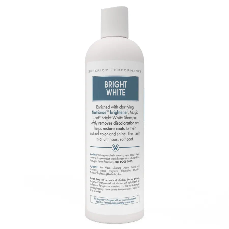 Four Paws Bright White Dog Shampoo enriched with clarifying agents for a luminous, soft coat
