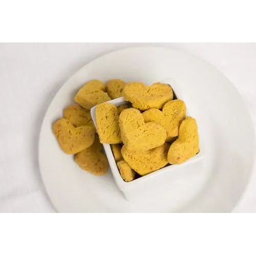 Goodness Gracious Roasted Chicken Cheddar Dog Cookies 8oz Goodness Gracious