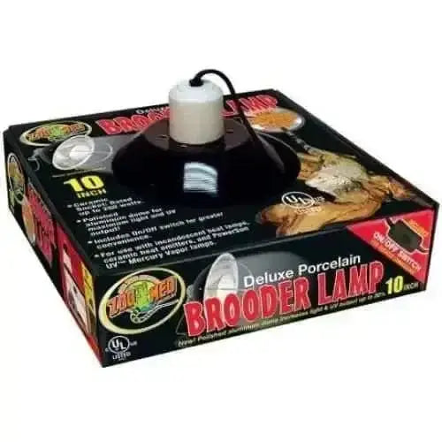 Zoo Med porcelain clamp lamp for reptiles featuring a 10-inch diameter for effective heat distribution